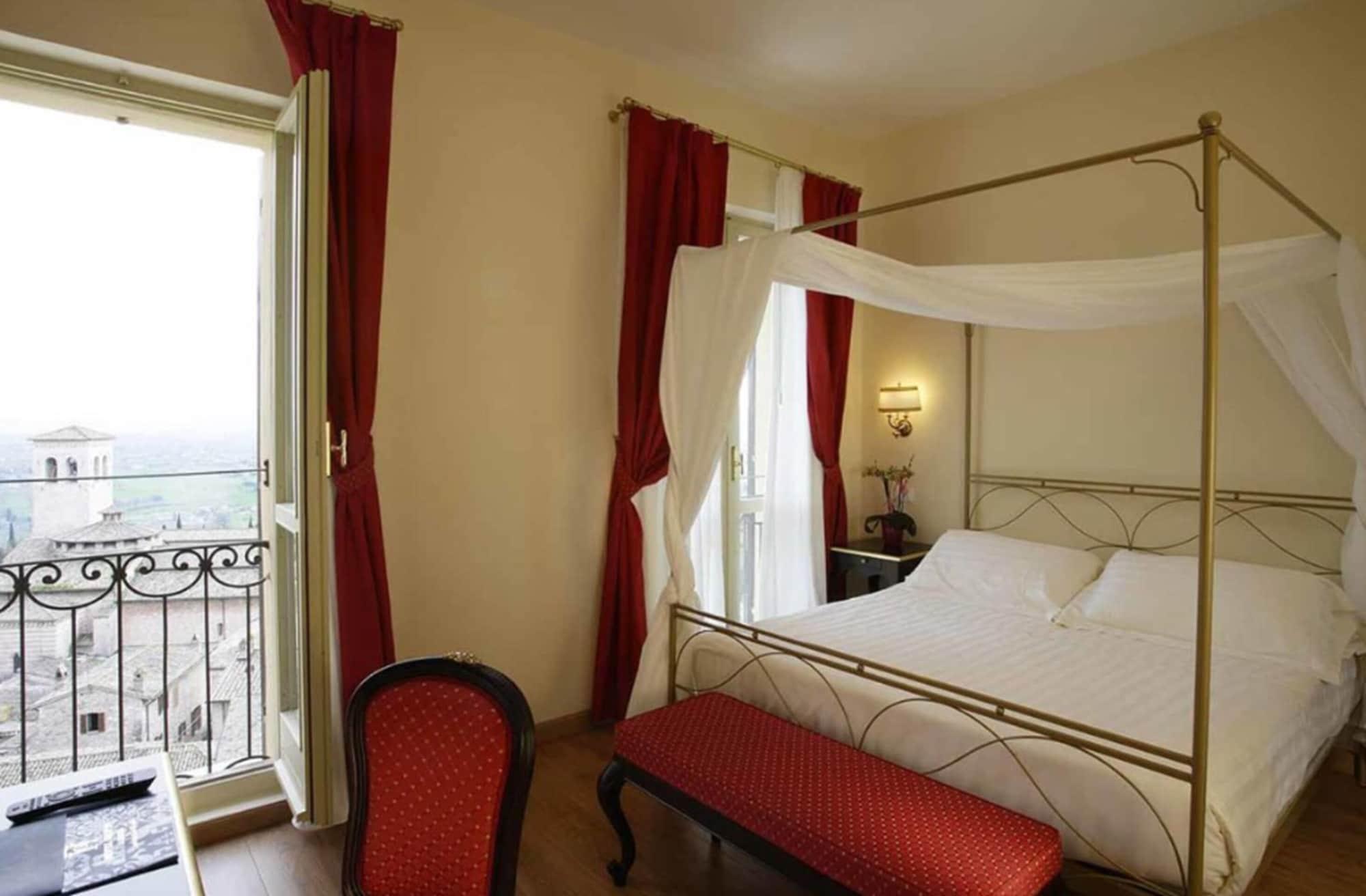 אסיסי Giotto Hotel & Spa מראה חיצוני תמונה