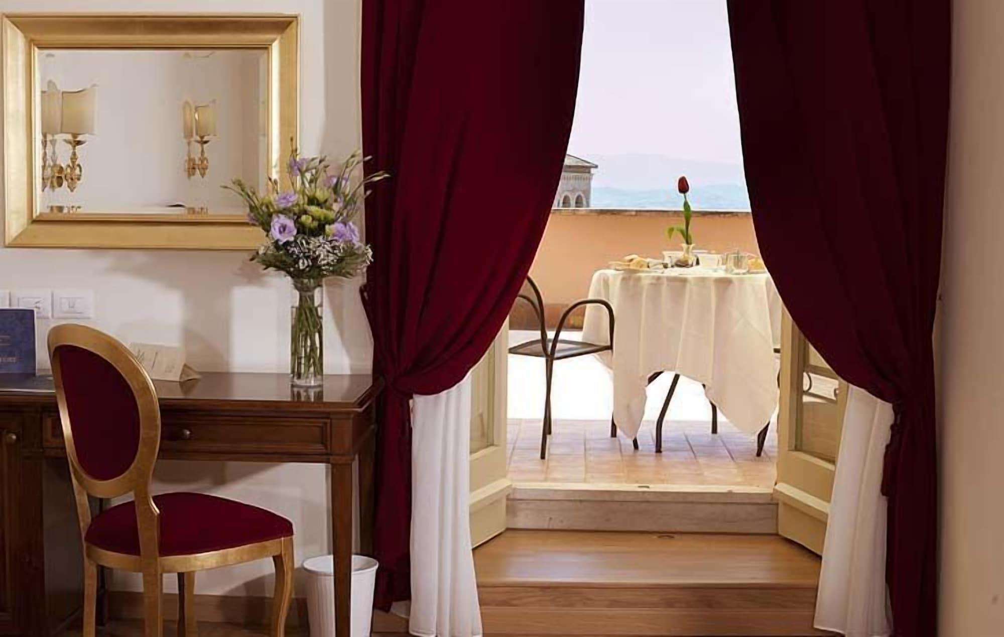 אסיסי Giotto Hotel & Spa מראה חיצוני תמונה