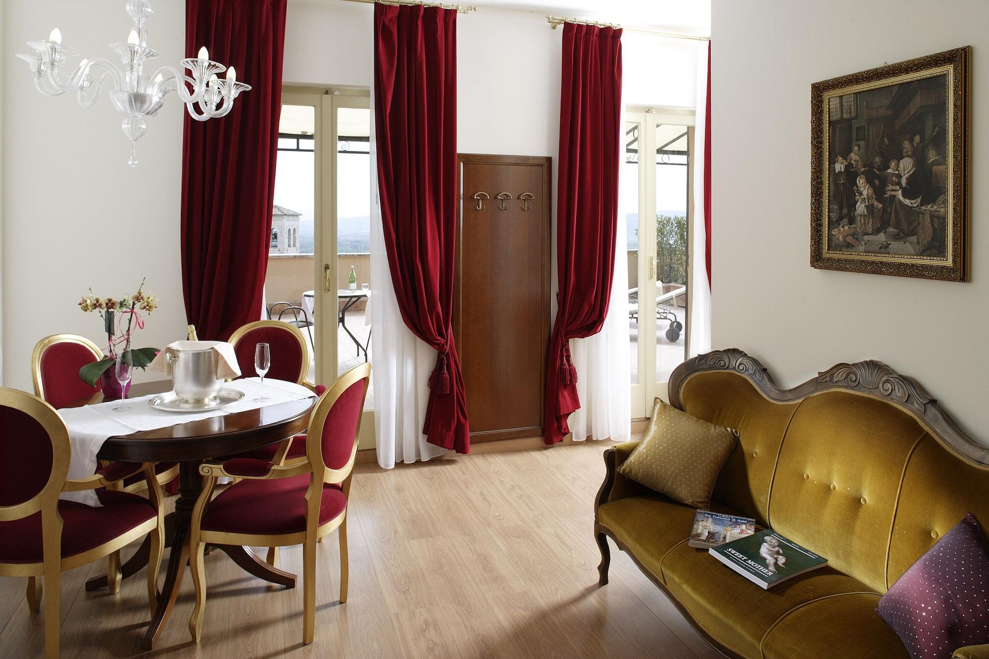 אסיסי Giotto Hotel & Spa מראה חיצוני תמונה